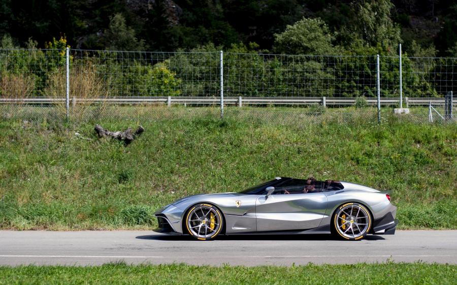  Ferrari F12 TRS 2015 года  (фото 2 из 2)